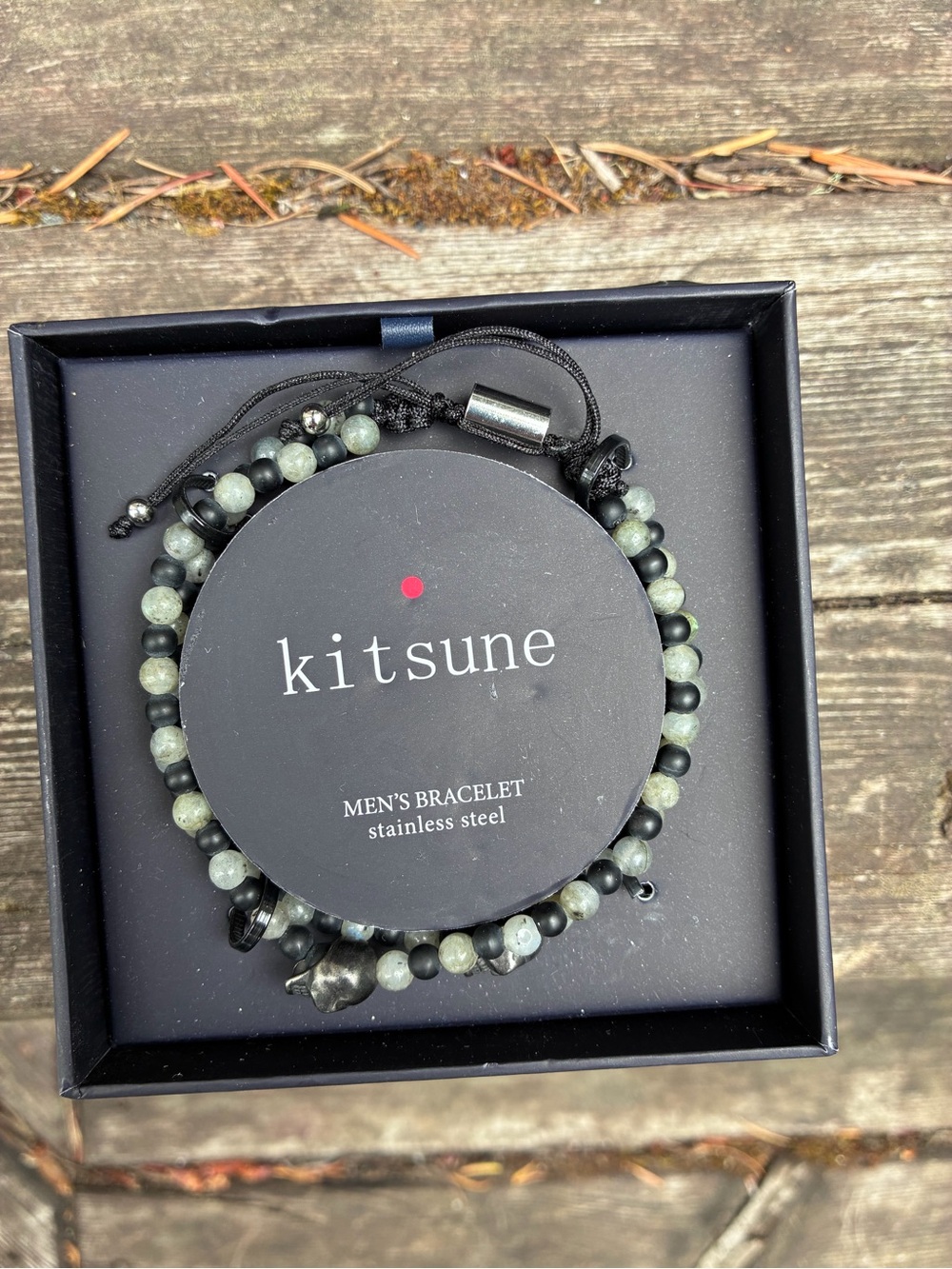 Kitsune Men's Green Beaded Bracelet with Stainless Steel Accents